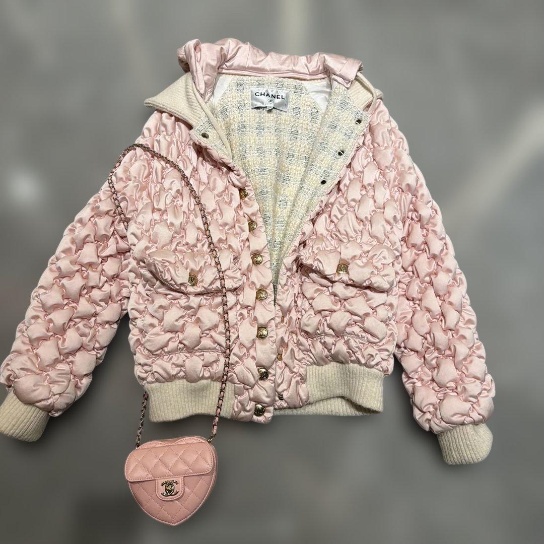 CHANEL フリルデザイン ピンクジャケット　ツイード