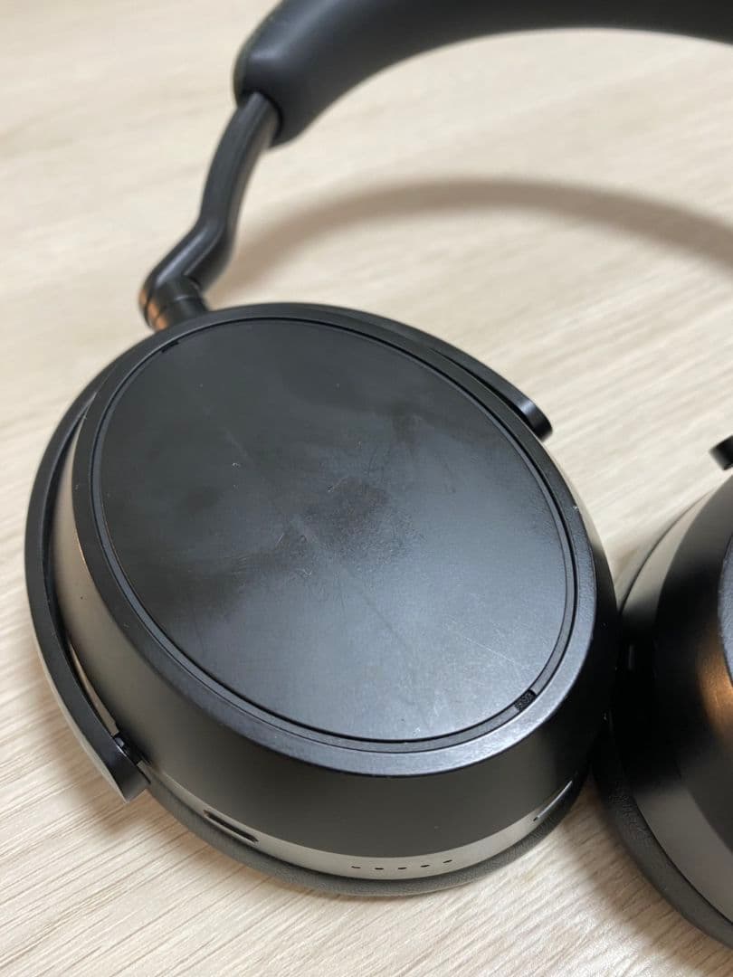 ゼンハイザーMOMENTUM 4 Wireless