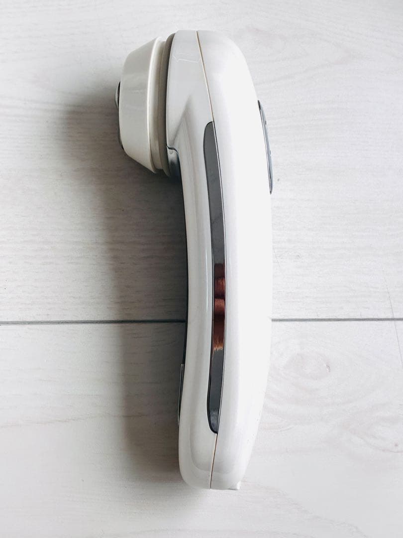 【中古品】ベレガ セルキュア4Tプラス 美顔器＋ReFaコロコロおまけ付