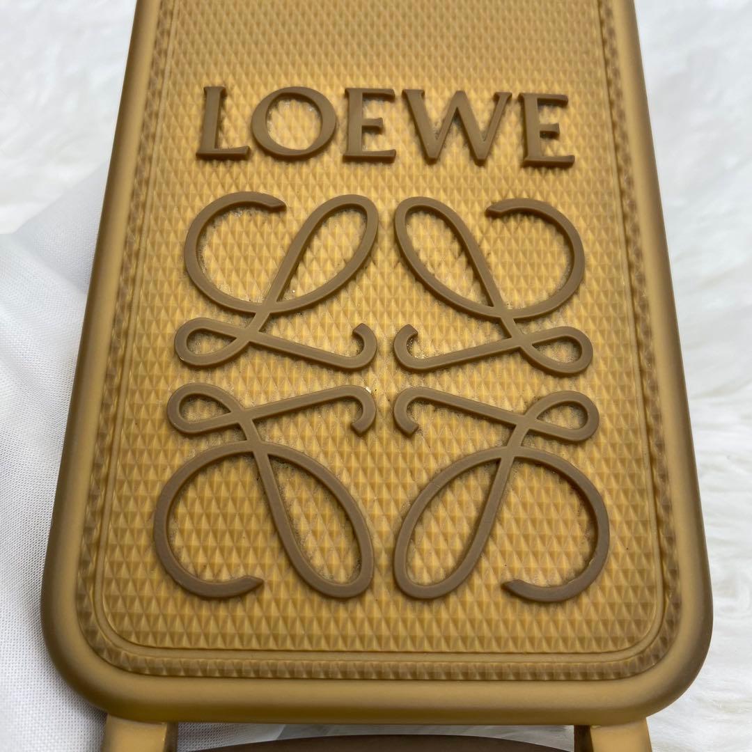 LOEWE iPhone14promaxケース ブラウン ストラップ付き