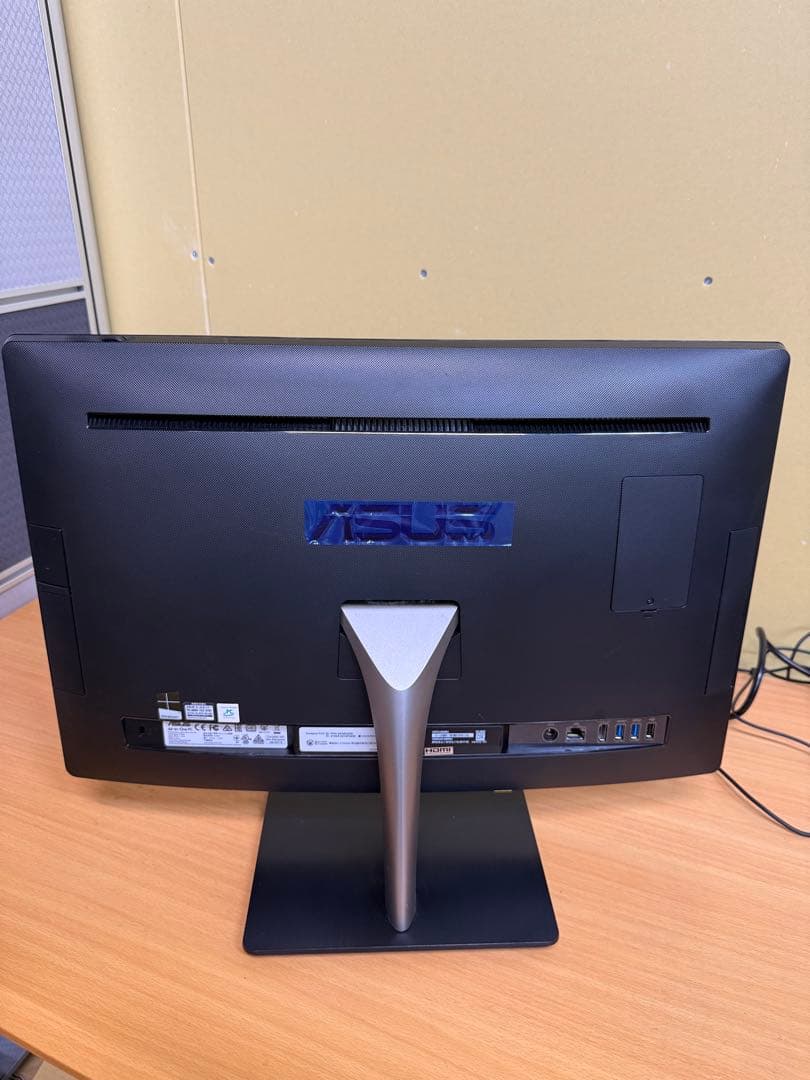 ASUS デスクトップPC 本体　core i3 5005U 液晶一体