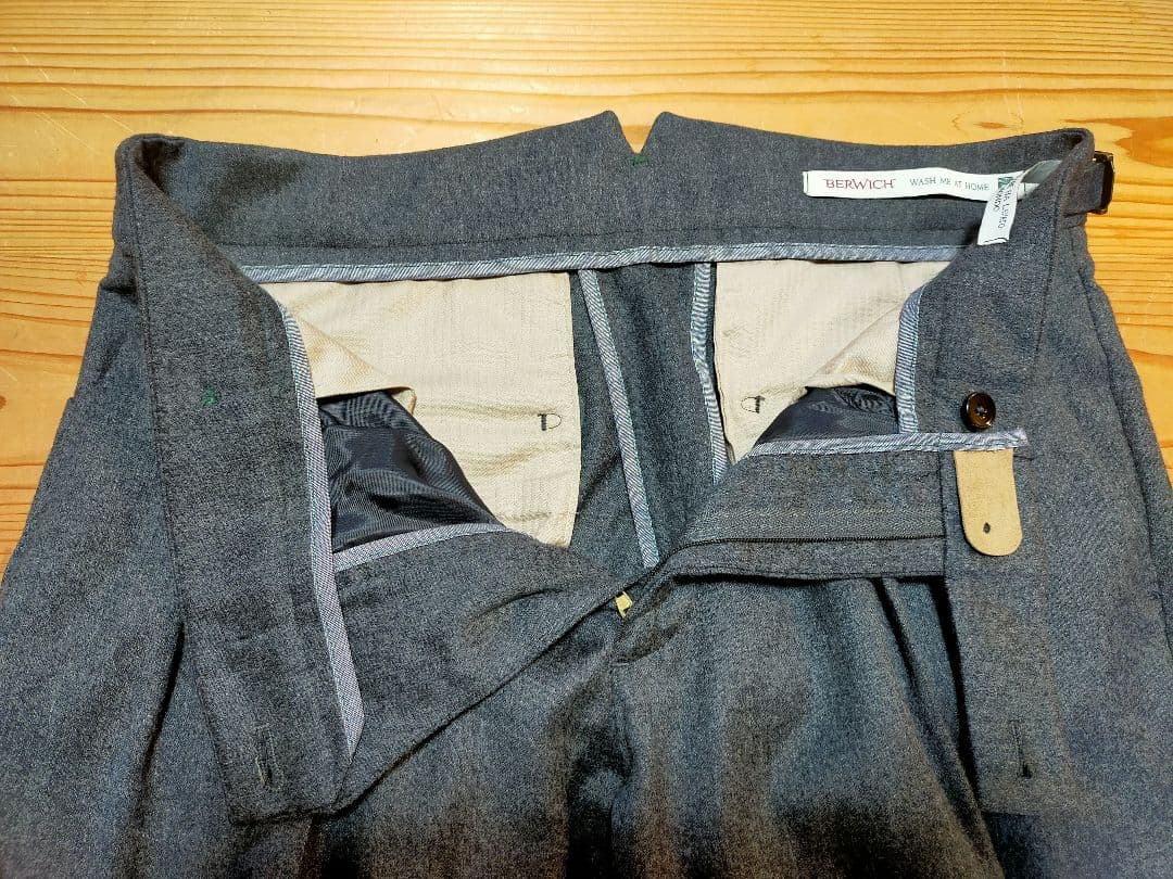 【美品】BERWICH ベルウィッチ スコッチ　ウールスラックス44