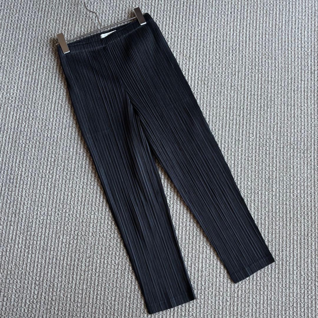 値下げ中○プリーツプリーズ PLEATS PLEASE シッカーパンツ　黒