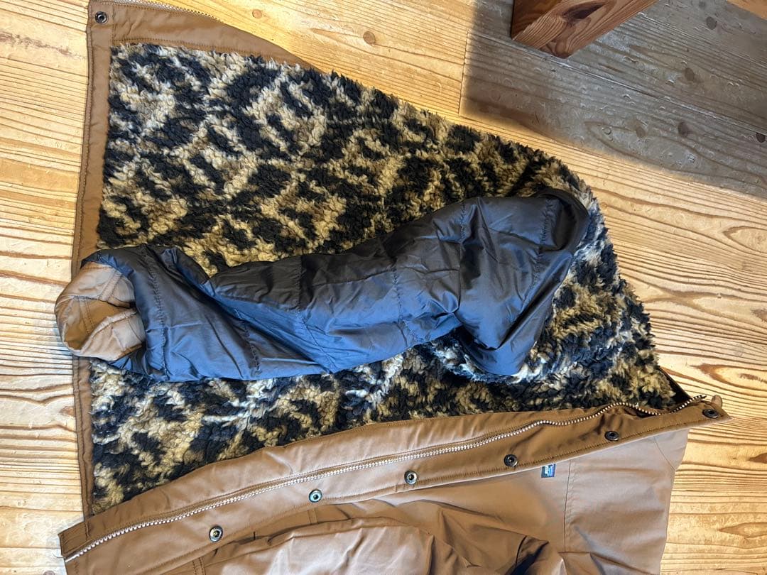 patagonia ブラウン インファーノジャケット