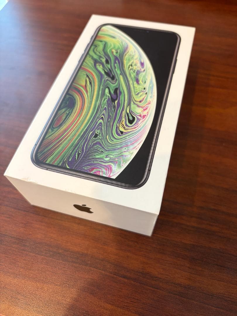 iPhone Xs スペースグレイ　64G　iphone本体