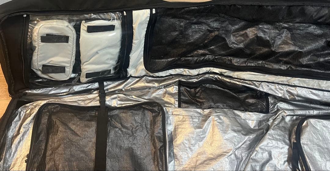 【メロン熊さん専用】Burton(バートン) WHEELIE LOCKER