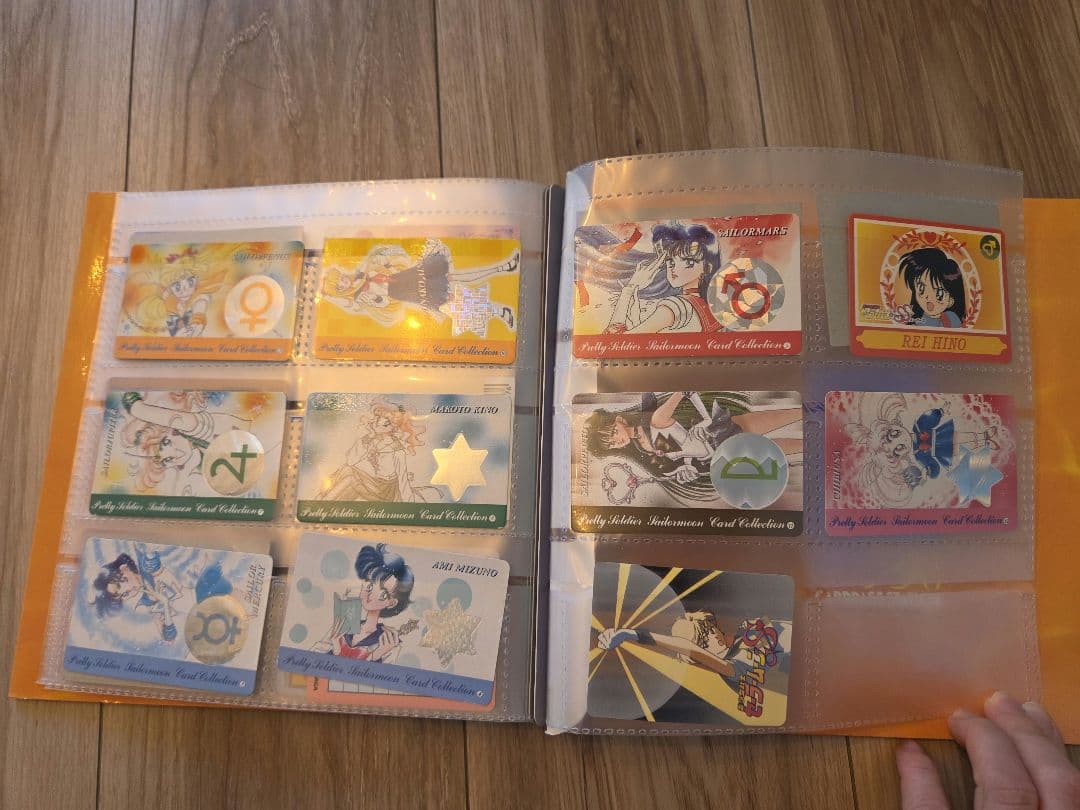 セーラームーン トレーディングカード バインダー付き