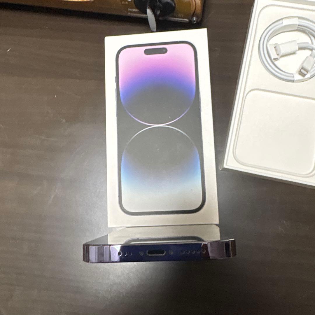 Apple iPhone 14 Pro 本体 充電ケーブル付き