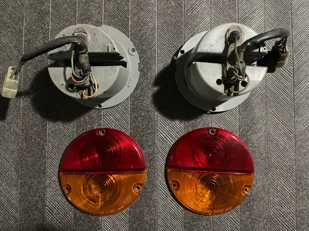 マツダ　ポーター　テールランプ