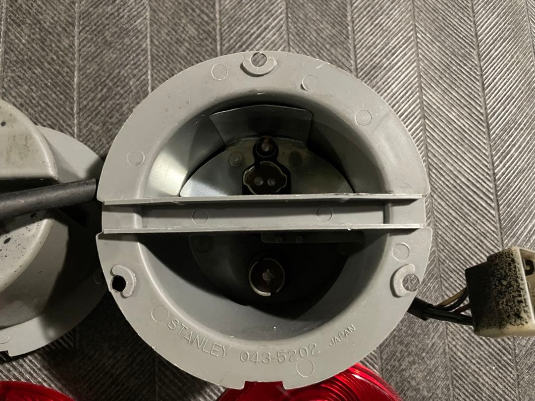 マツダ　ポーター　テールランプ