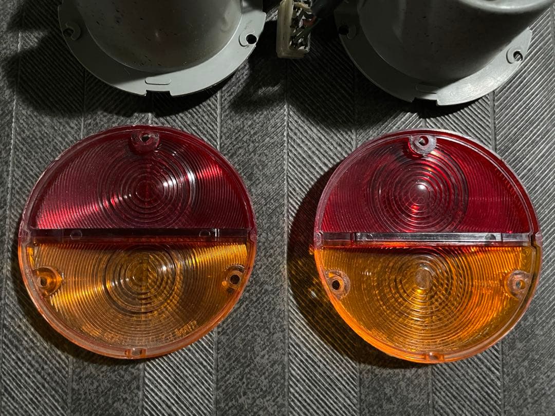 マツダ　ポーター　テールランプ