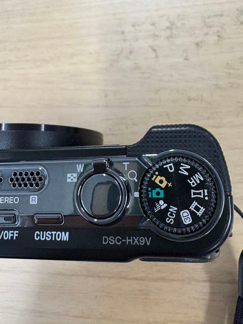 【美品】SONY Cyber-shot デジタルカメラ　DSC-HX9V