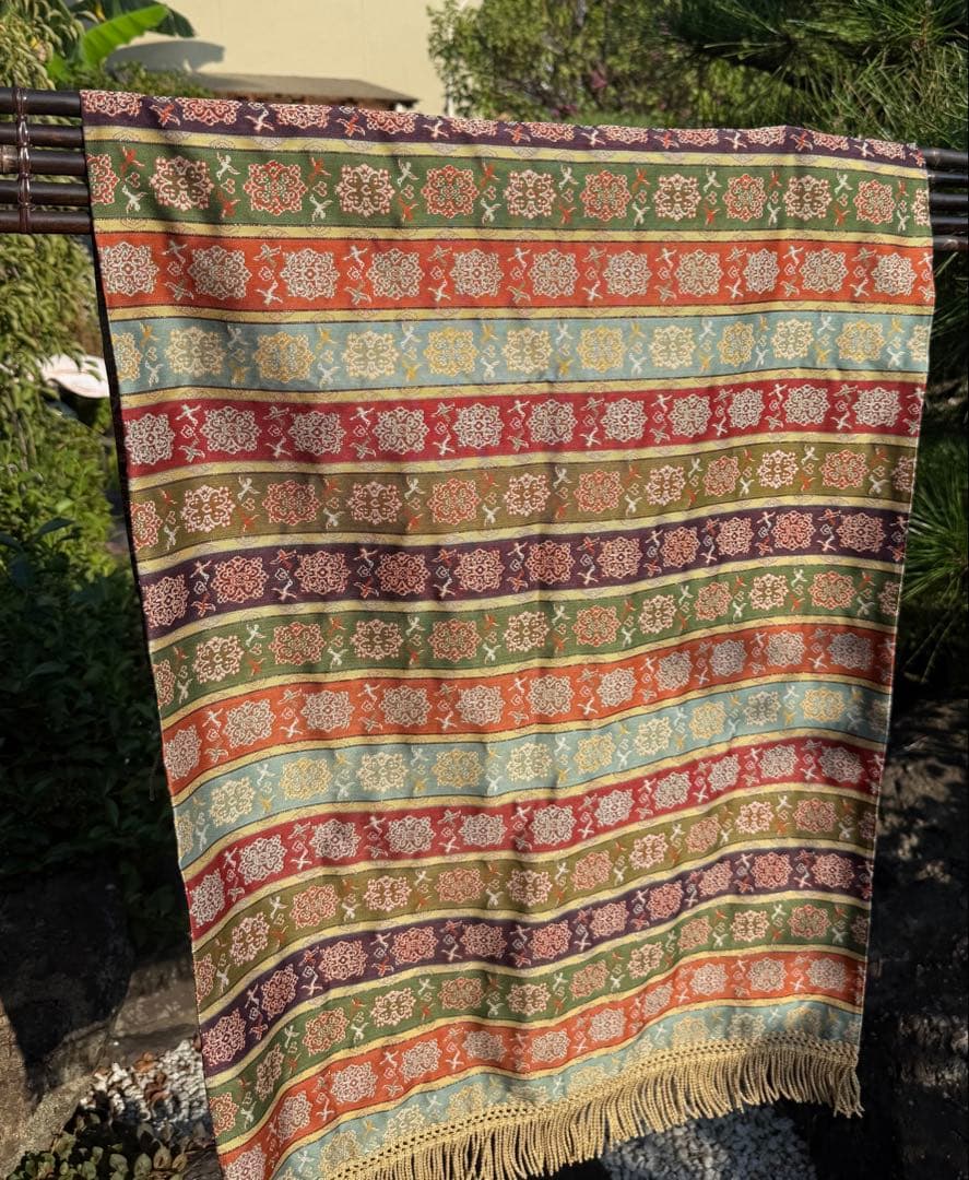 龍村美術織物　美しいテーブルクロス•タペストリー　絹（シルク）100%