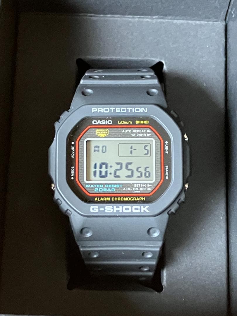 国内正規品 CASIO カシオ G-SHOCK DW-5000R-1AJF