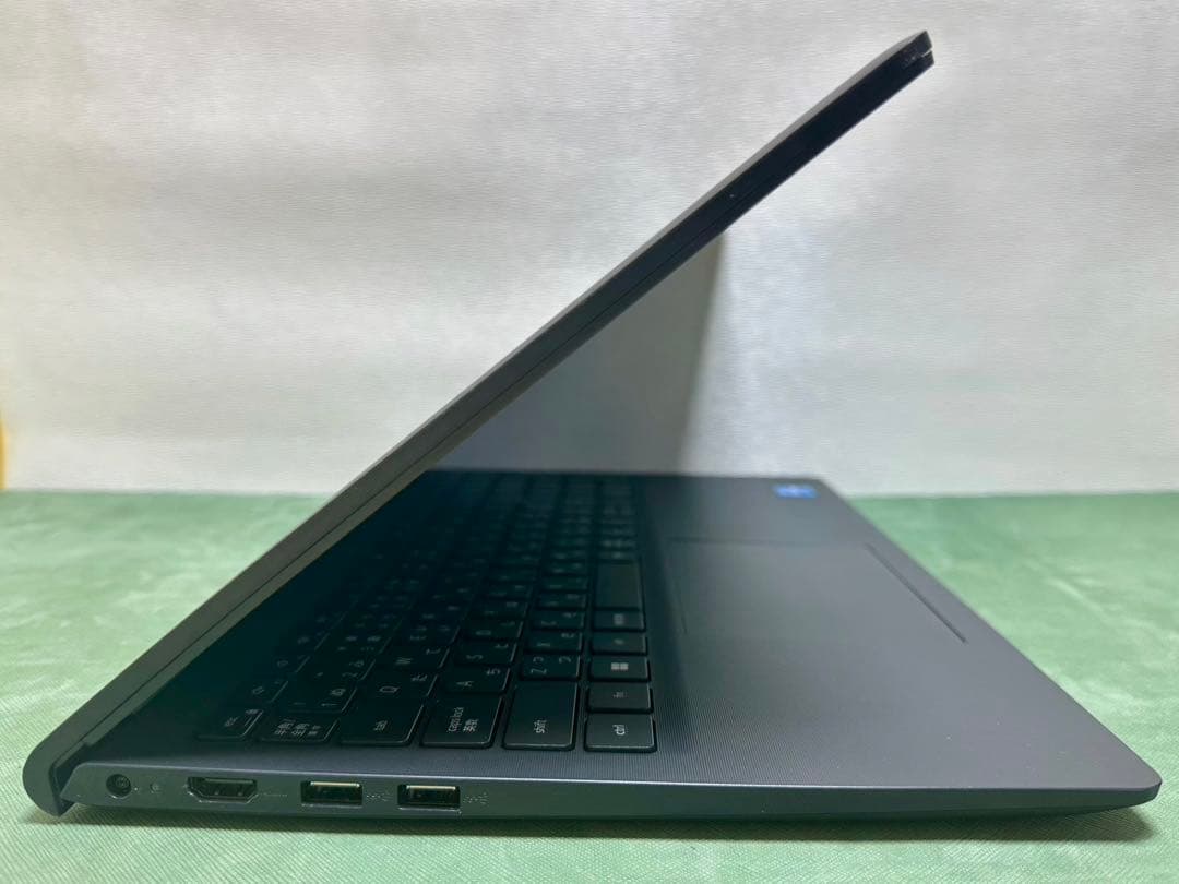 Windowsノート本体 DELL Vostro 3510 Core i3 8GB 256GB SSD