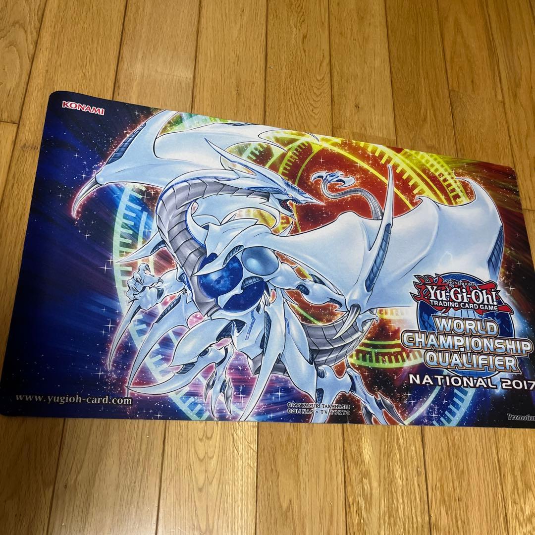 遊戯王 プレイマット コズミックブレイザードラゴン