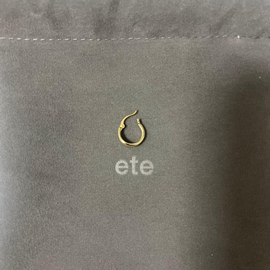 ete フープピアス片耳　K10イエローゴールド