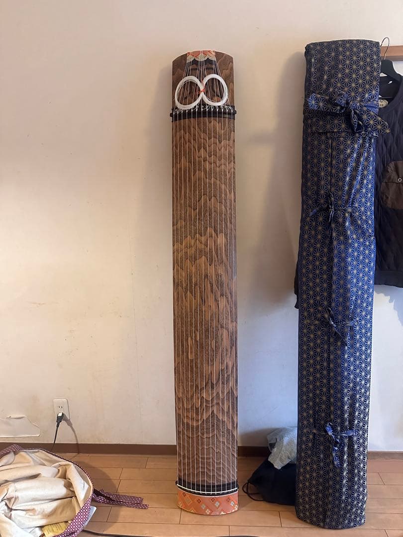 くり甲　お箏　お琴　綾杉彫　蒔絵　高級品　サトウ楽器　生田流