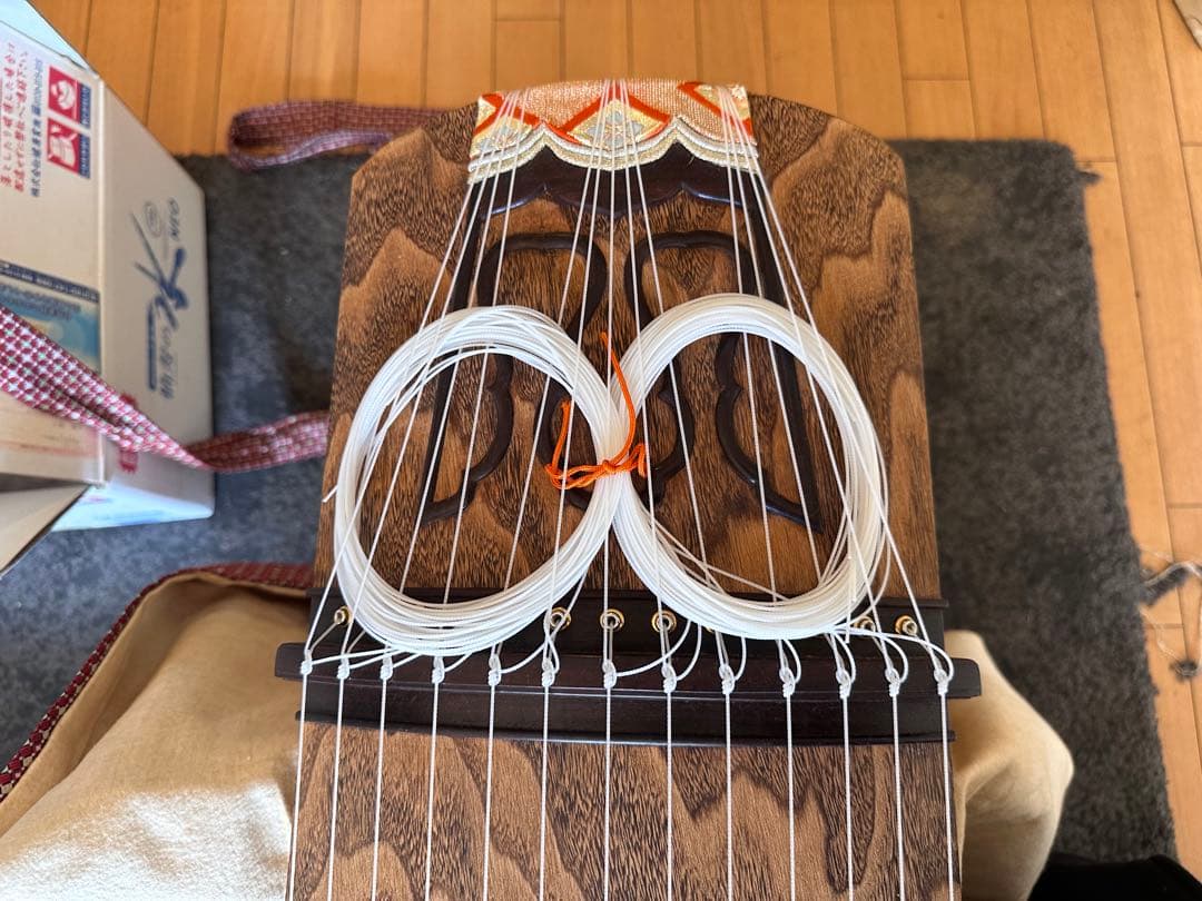 くり甲　お箏　お琴　綾杉彫　蒔絵　高級品　サトウ楽器　生田流