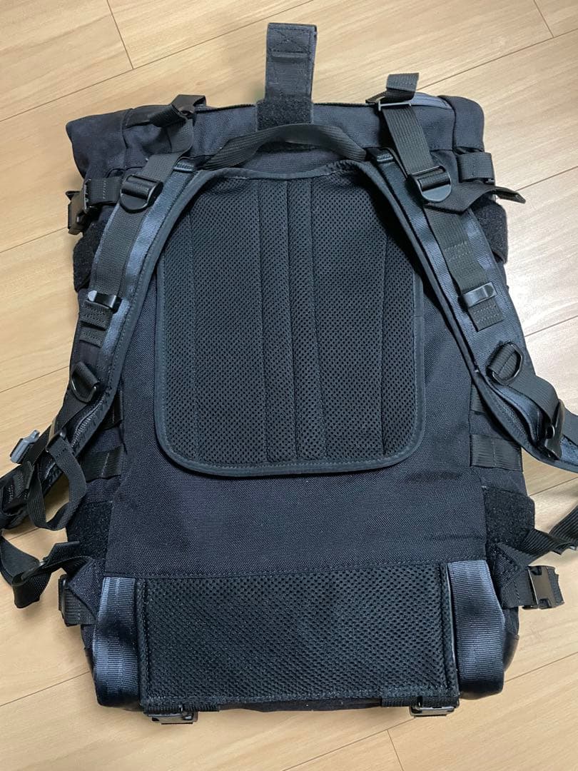 RESISTANT BAGS ULTIMATE メッセンジャーバッグ