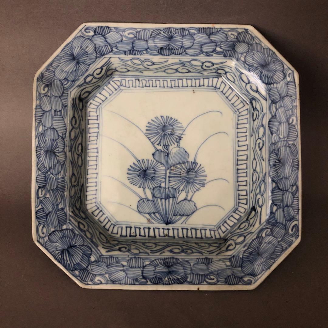 古伊万里　染付け窓絵　菊紋　草花柄縁　角皿