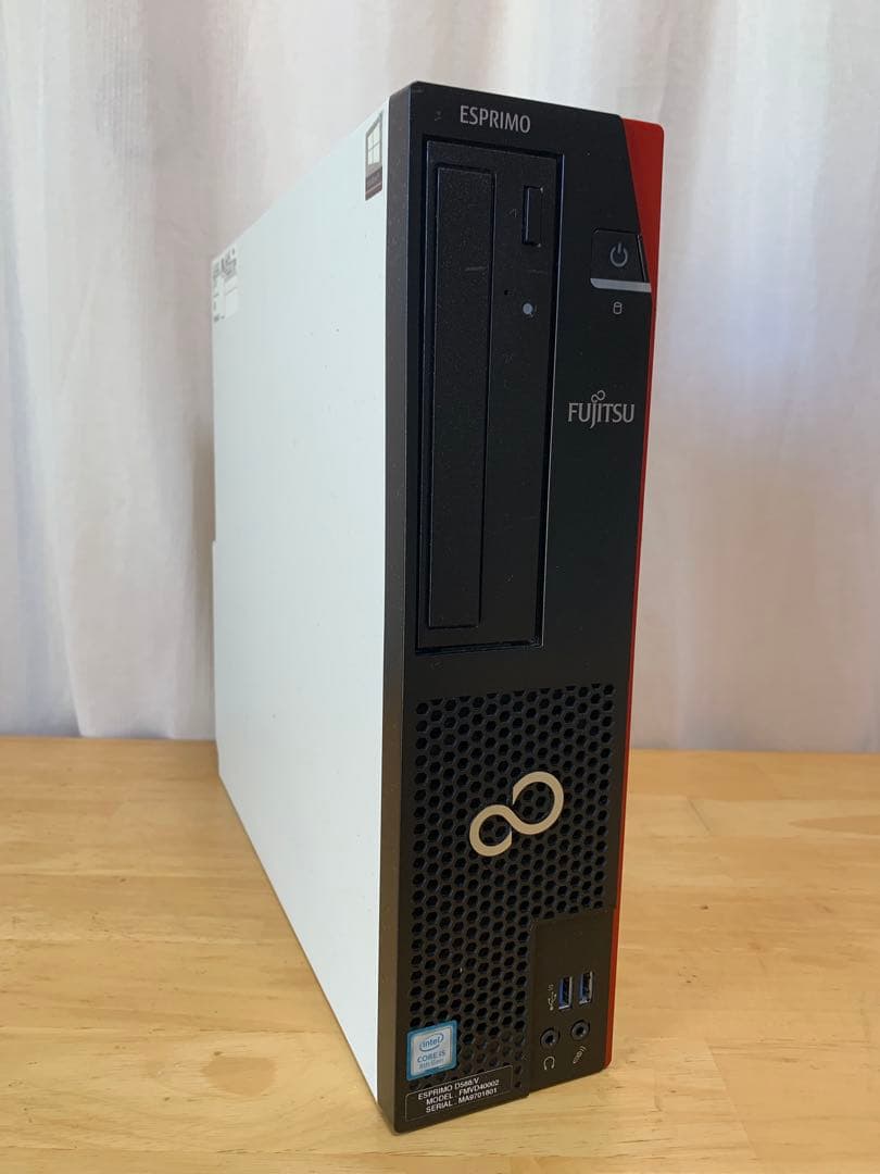 Fujitsu Core i5 8500 メモリ16 SSD256