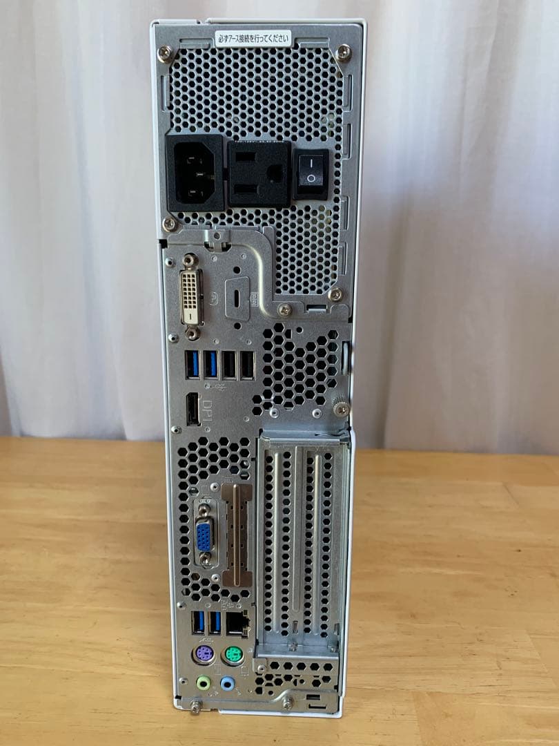 Fujitsu Core i5 8500 メモリ16 SSD256