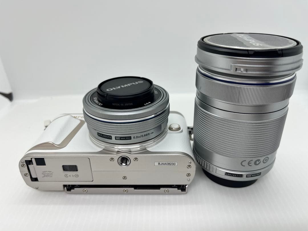美品！OLYMPUS ミラーレス一眼　E-PL10 EZダブルズームレンズキット
