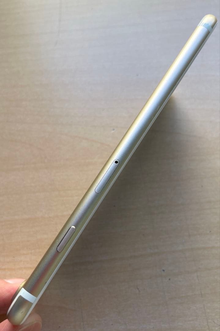 iPhone 7 Plus ゴールド　32GB A1785 バッテリー 79%