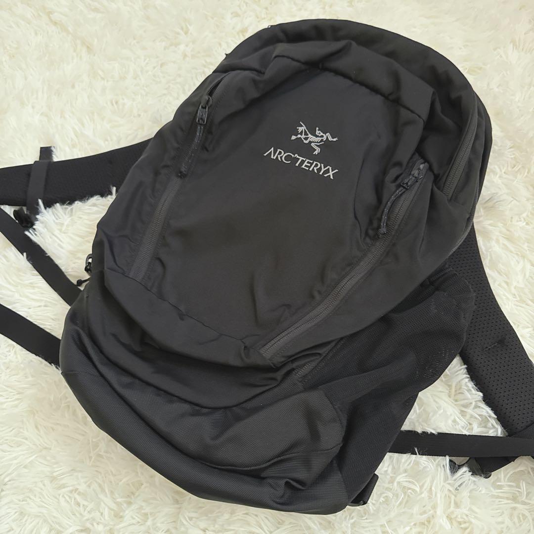 アークテリクス MANTIS 26 マンティス26 バックパック 黒 美品 正規