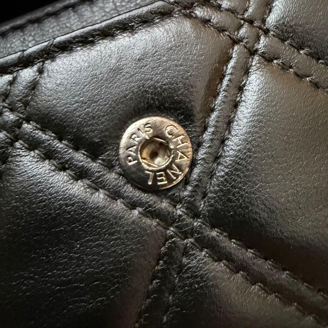 シャネル　マトラッセ　カードケース　名刺入れ　黒　ブラック　ミニ財布　20番台