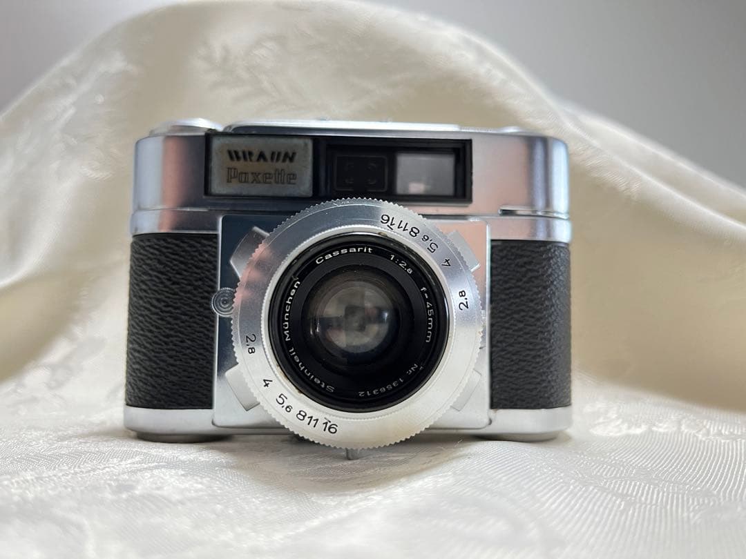 BRAUN コンパクトフィルムカメラ f2.8 45mmドイツ製