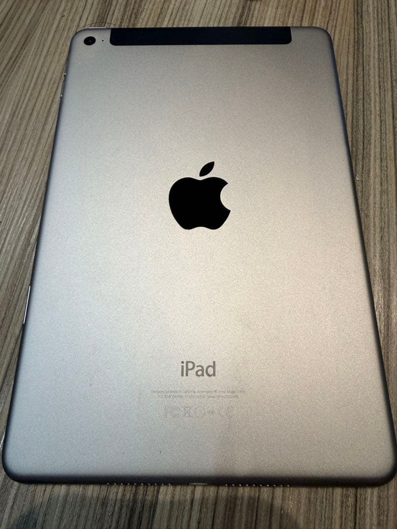 Apple iPad mini4 128GB A1550 スペースグレイ