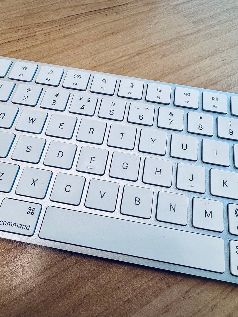ホワイトワイヤレスキーボードApple Magic Keyboard typec
