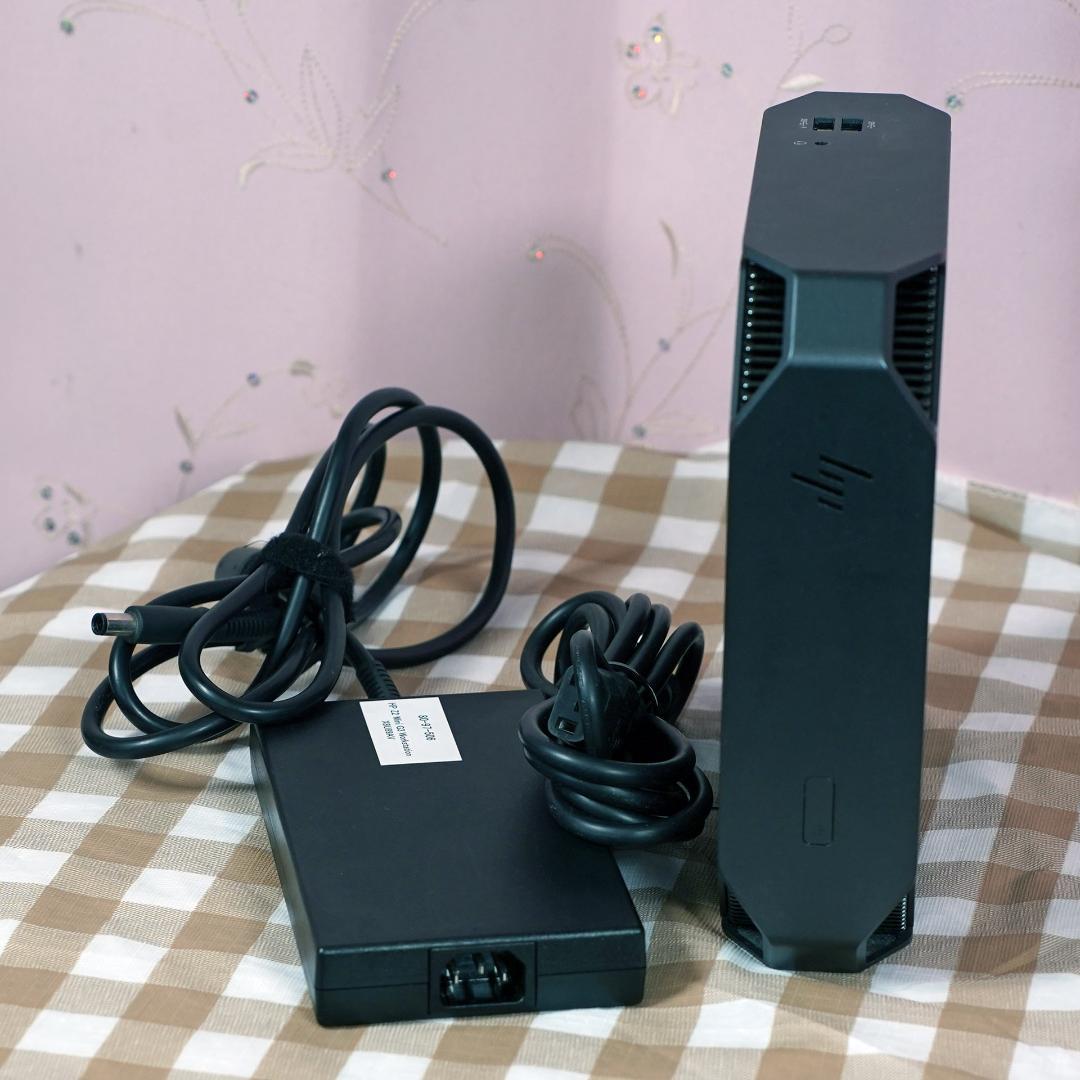 HP Z2MINIG3 E3-1245 V5 メモリ16GB SSD 512GB