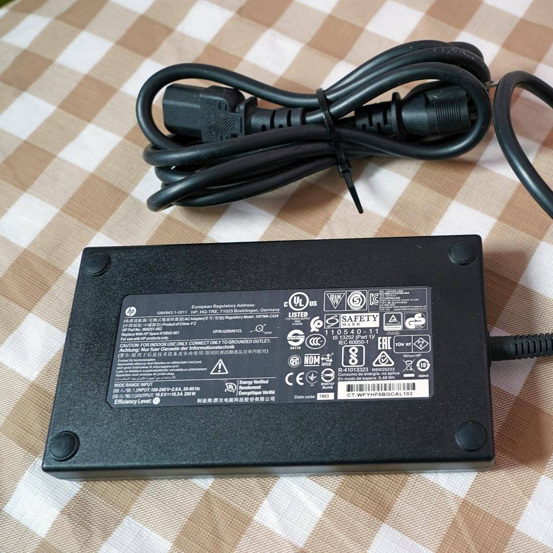 HP Z2MINIG3 E3-1245 V5 メモリ16GB SSD 512GB