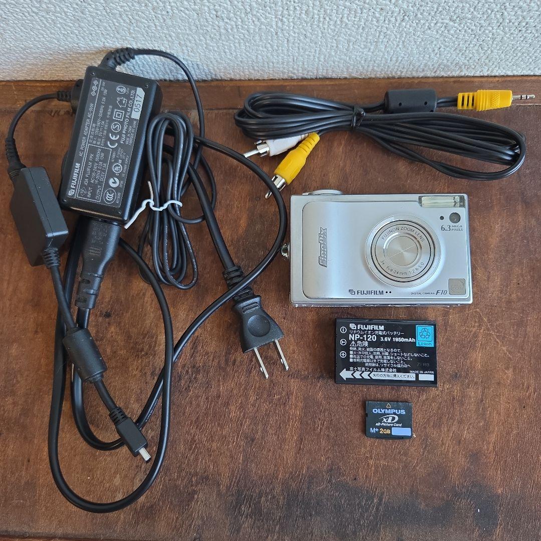 FUJIFILM FinePix F10 フジフィルム デジタルカメラ