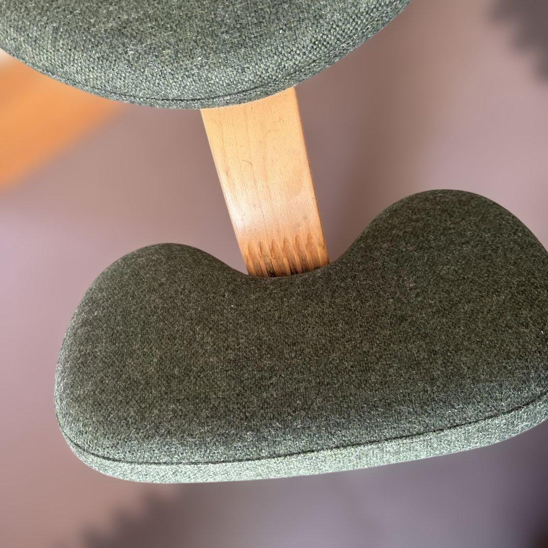 rybo チェア　サカモト　赤カバーつき❶