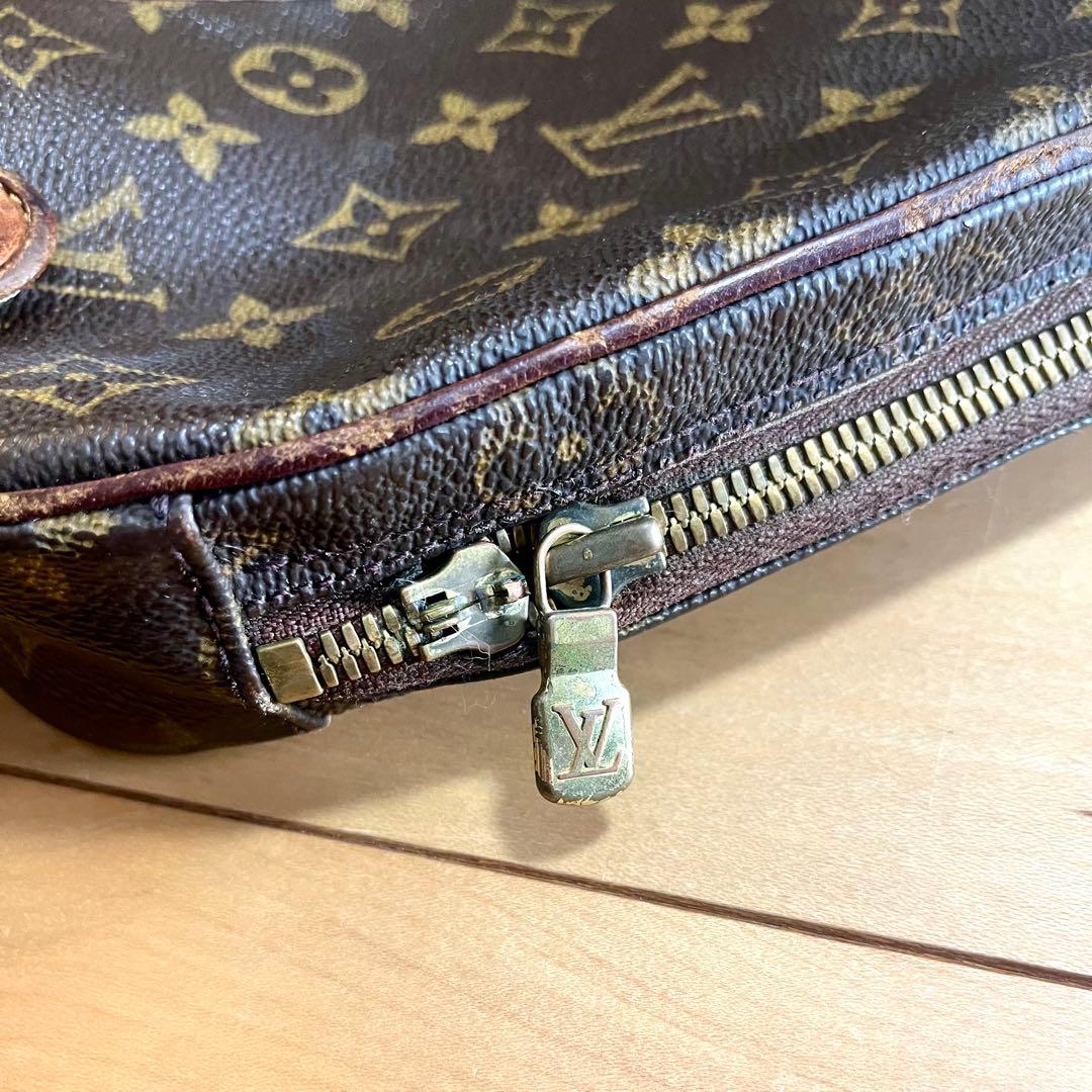 Louis Vuitton モノグラムショルダーバッグ
