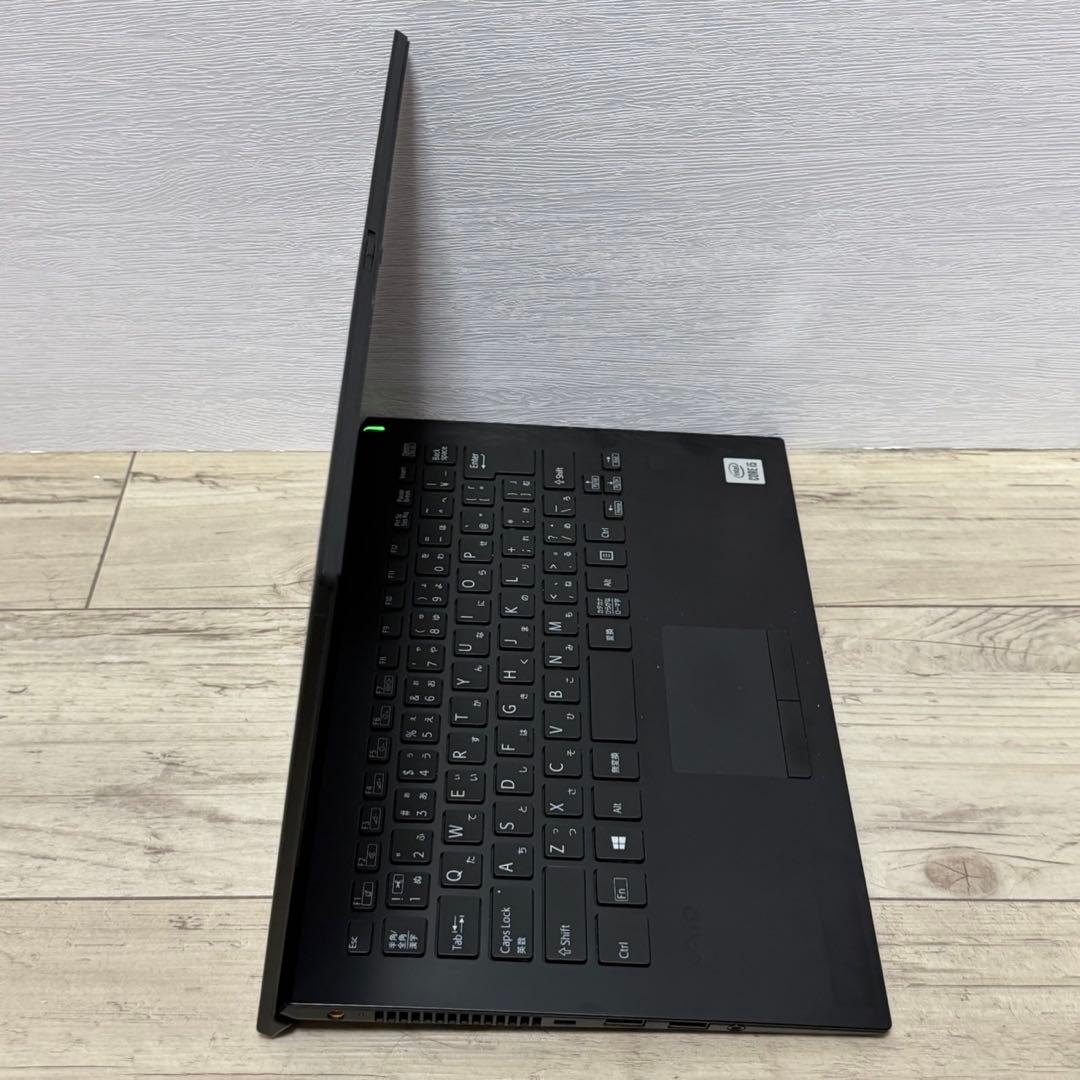 VAIO Pro PG/第10世代i5/8GB/256GB/13.3型/オフィス