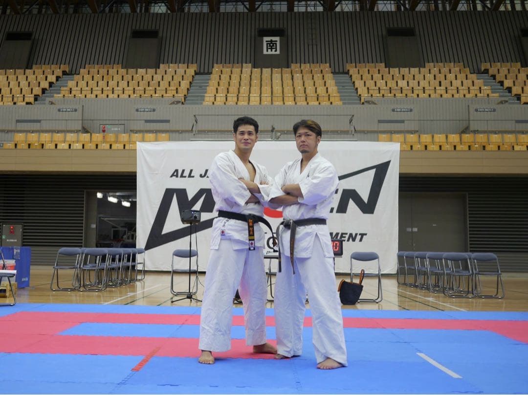 ジョイントマット白黒10枚静岡県個人宅送料込み