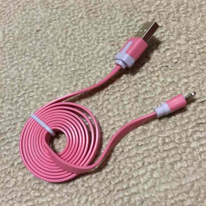 iPhone5s 充電ケーブル