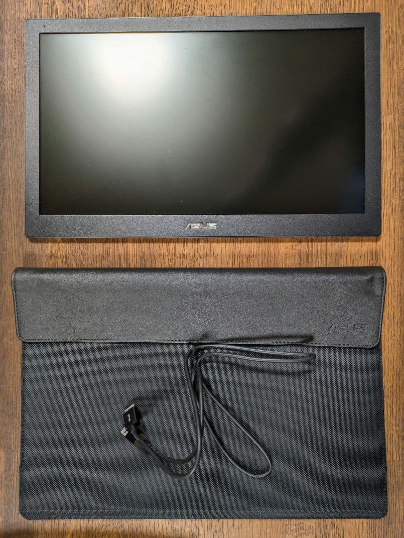 ASUS モバイルディスプレイ