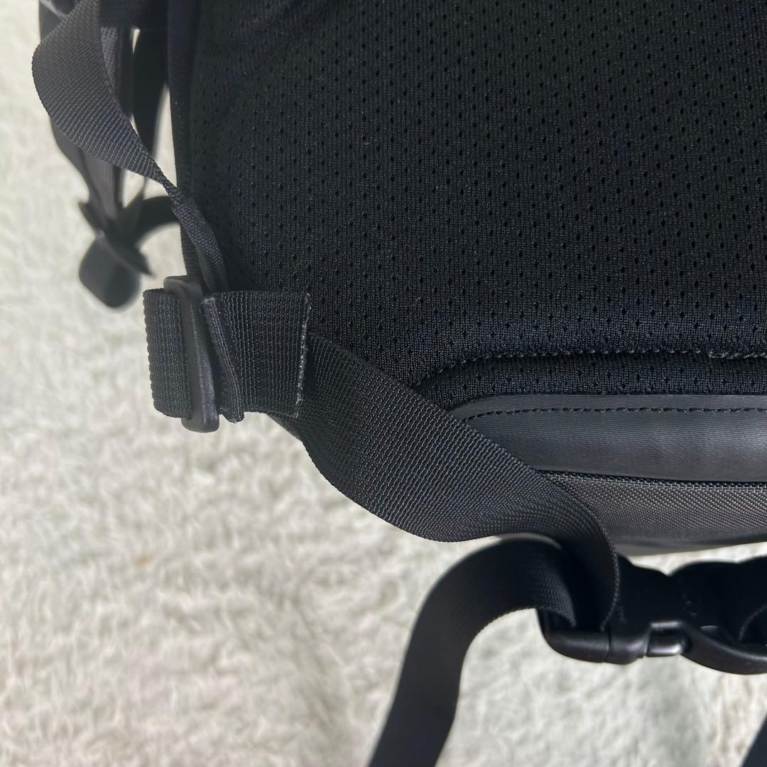 希少 アークテリクス × ビームスボーイ MANTIS26 DARK CRAZY