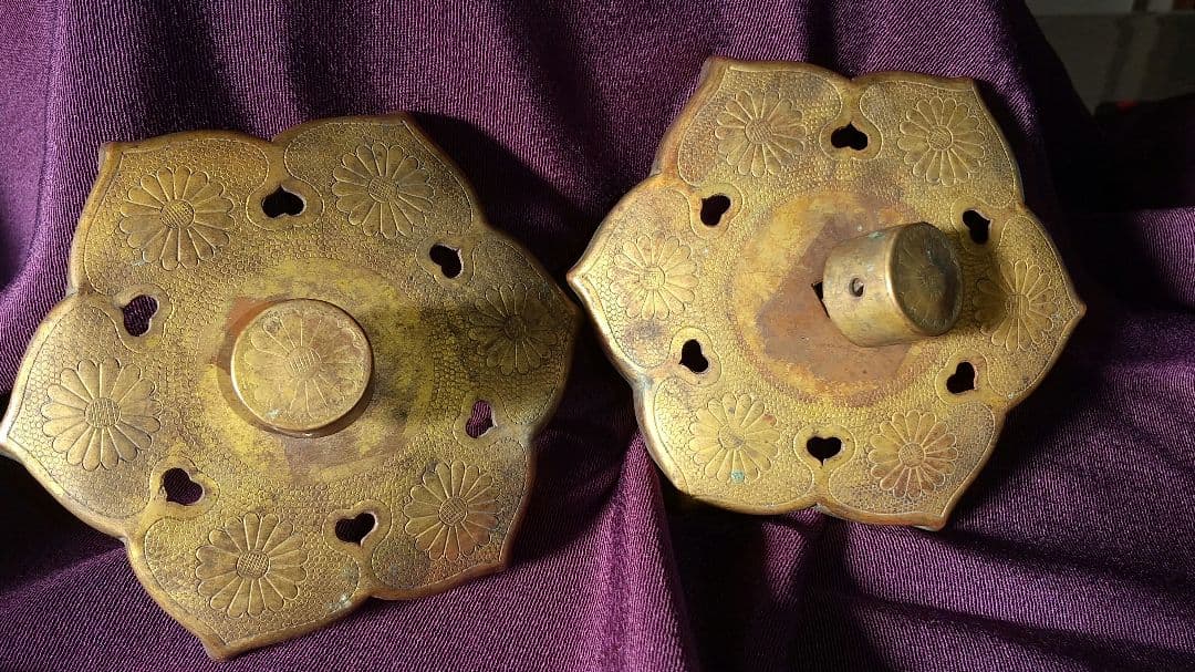 アンティーク・釘隠し(裏書きあり)