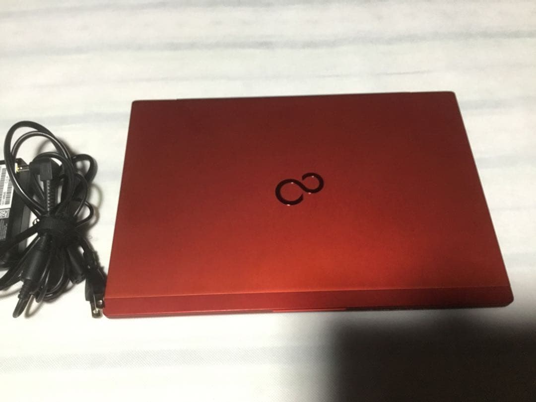 Fujitsu LIFEBOOK UH75/C3 訳あり