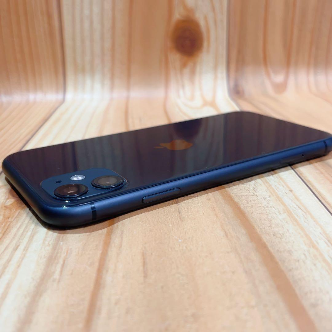 SIMフリー 本体 iPhone 11 64 GB ブラック 552 電池新品