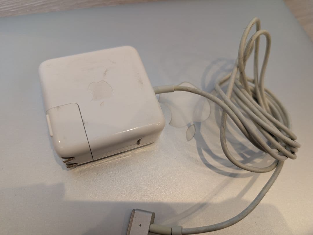 MacBook Air Early 2015 13inc 初期化済 起動時？