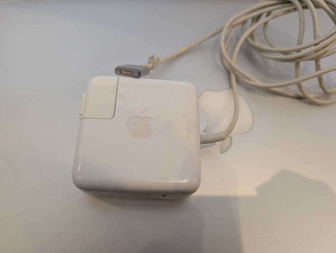 MacBook Air Early 2015 13inc 初期化済 起動時？