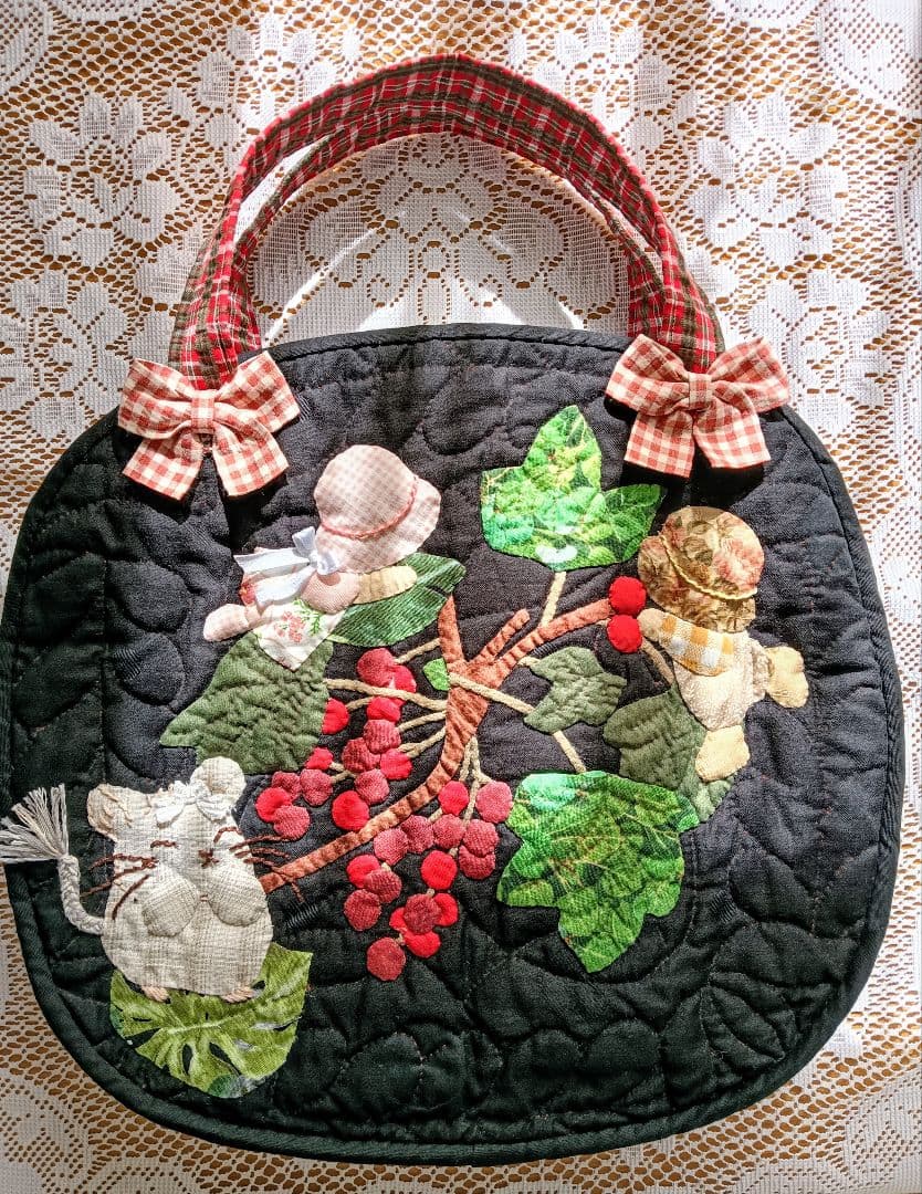 スーちゃん 甘い木の実のステキな場所